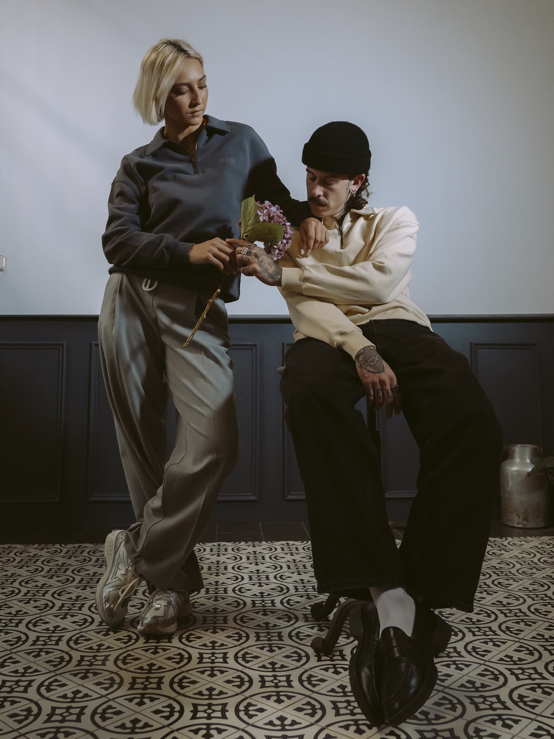 L'HÉRITAGE HALF ZIP - CHARCOAL